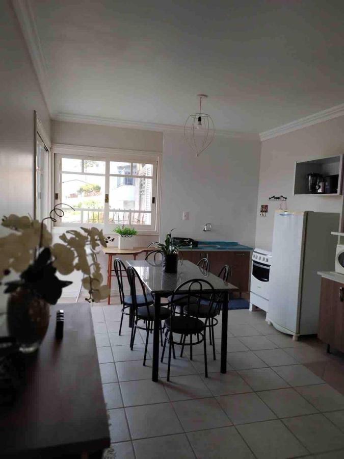 Bento Gonçalves Casa Em Bairro Nobre, Bem Localizada, Com Suite. מראה חיצוני תמונה